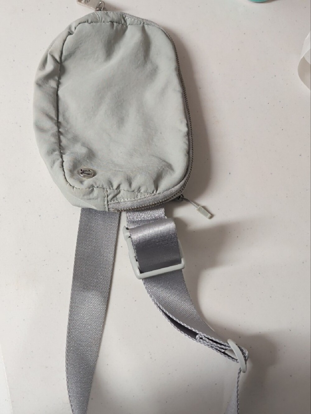 lululemon athletica Light Gray Men's Belt Bag - Picture 2 of 4